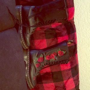 Doc marten 14 eye vonda casual boots